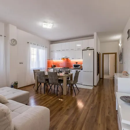 Perla No1 Apartmán Kaštela